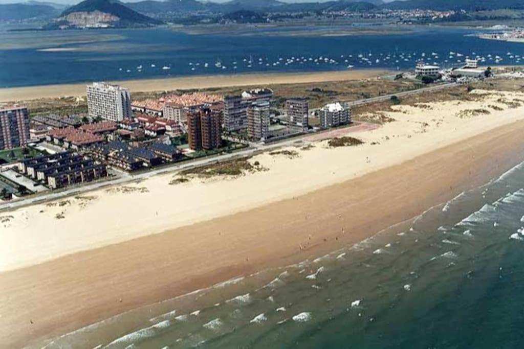 Apartamento Apartamento En Laredo Exterior foto